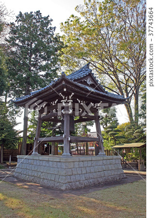Myth temple 37743664