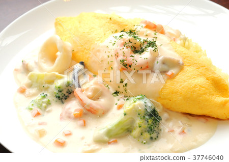 Cream Stew Omelette 37746040