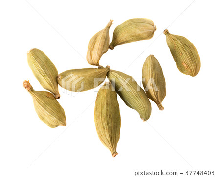 Close-up of sveral seeds Cardamom. Close-up of sveral seeds Cardamom. 37748403