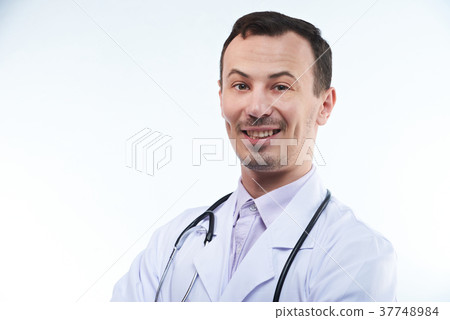 Young man doctor Young man doctor 37748984