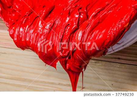 red color of plastisol ink flowed out of barrel 37749230
