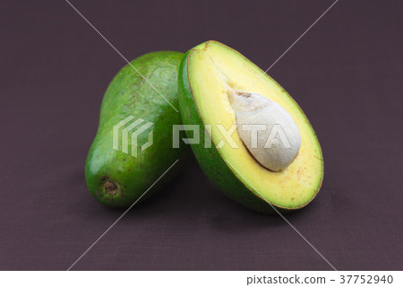 Avocado 37752940