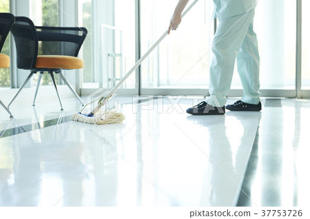 Cleaning staff 37753726