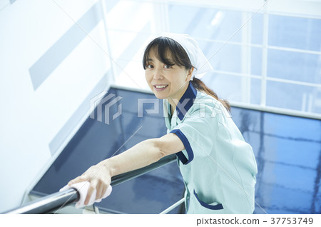 Cleaning staff 37753749
