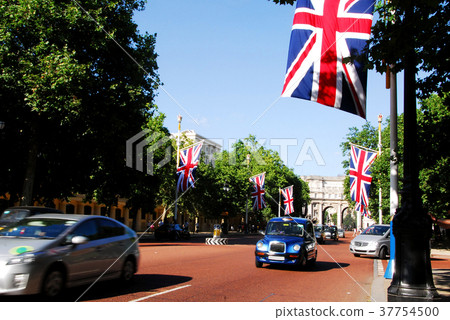 Landscape of The Mar lined with British flag 37754500