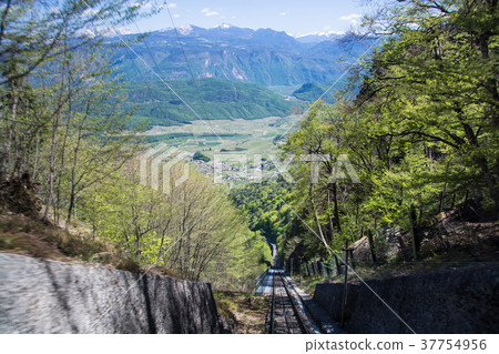 Kaltern an der Weinstrasse, Italian, Caldaro sulla Strada del Vino 37754956