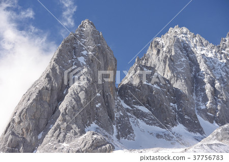 Tamlong雪山 37756783