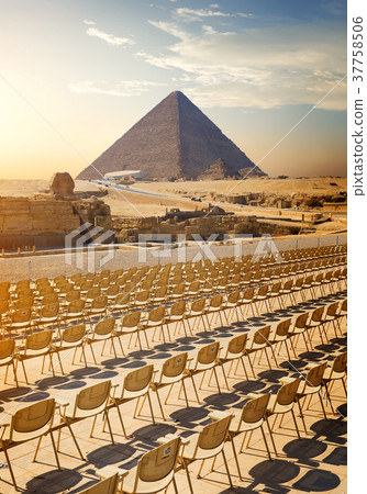 Near the pyramids 37758506