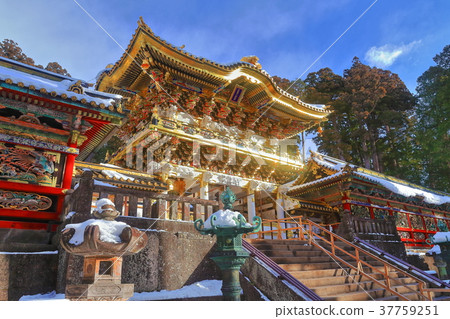 The Yomei Gate (Nikko Toshogu Shrine) after major repair 37759251