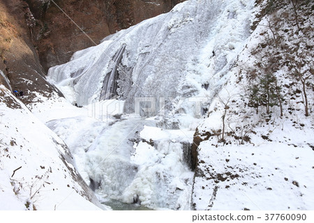 Iceberg and ice climber in Fukuda Iceberg and ice climber in Fukuda 37760090