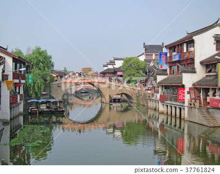 上海景泰藍老城鎮 37761824