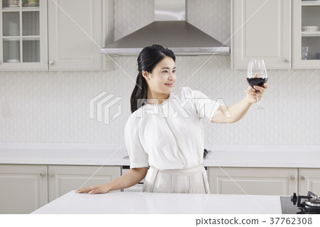 Housing, living, housewife, Korean Housing, living, housewife, Korean 37762308