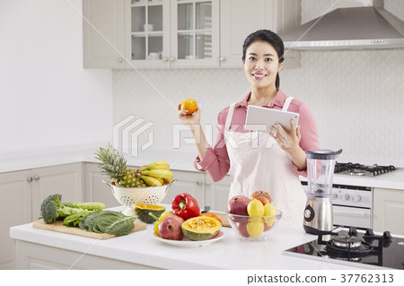 Housing, living, housewife, Korean Housing, living, housewife, Korean 37762313