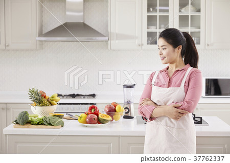 Housing, living, housewife, Korean Housing, living, housewife, Korean 37762337