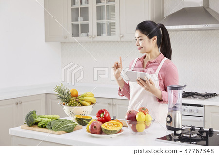 Housing, living, housewife, Korean Housing, living, housewife, Korean 37762348