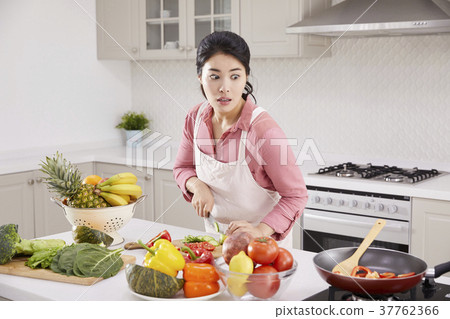 Housing, living, housewife, Korean Housing, living, housewife, Korean 37762366