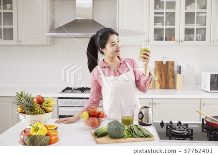 Housing, living, housewife, Korean Housing, living, housewife, Korean 37762401