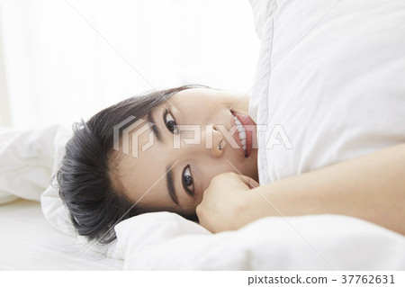 房子,生活,臥室,床,女人,韓國 房子,生活,臥室,床,女人,韓國 37762631