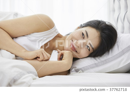 Houses, Bedrooms, Living, Women, Koreans Houses, Bedrooms, Living, Women, Koreans 37762718