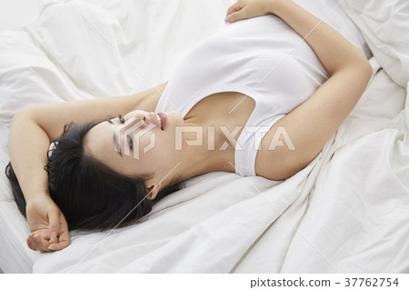 House, Living, Bedroom, Bed, Woman, Korean House, Living, Bedroom, Bed, Woman, Korean 37762754