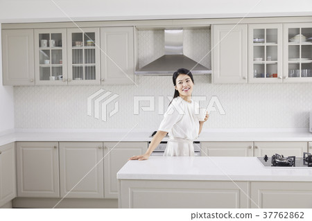 住房,生活,家庭主婦,韓國人 住房,生活,家庭主婦,韓國人 37762862