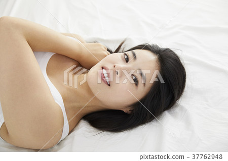 House, Living, Bedroom, Bed, Woman, Korean 37762948
