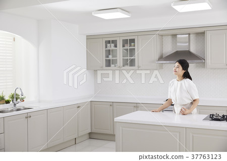 Housing, living, housewife, Korean Housing, living, housewife, Korean 37763123