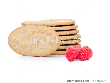 Healthy bio breakfast biscuits with raspberries Healthy bio breakfast biscuits with raspberries 37763638