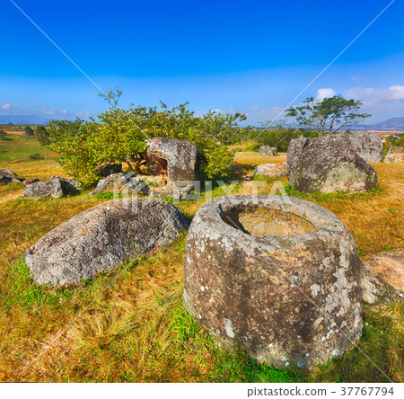 The Plain of jars. Laos The Plain of jars. Laos 37767794