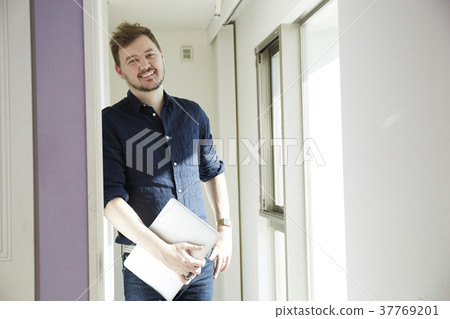 Foreigner Man Casual Portrait 37769201