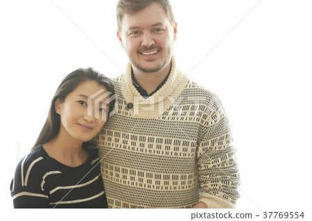 International marriage couple portrait International marriage couple portrait 37769554
