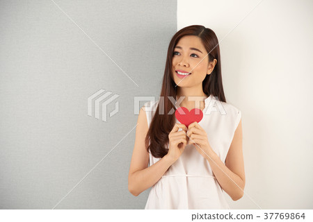 Pretty Asian Woman with Valentines Card Pretty Asian Woman with Valentines Card 37769864