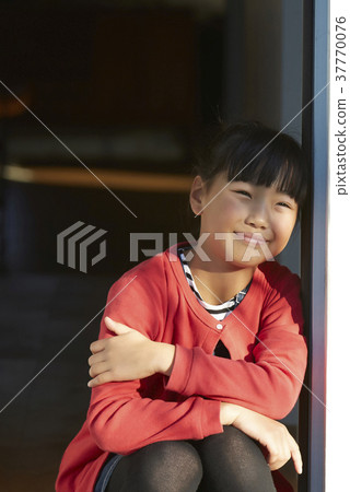 前門的女孩 前門的女孩 37770076