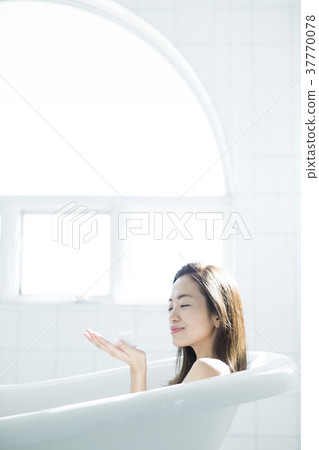 女人美沐浴時間 女人美沐浴時間 37770078
