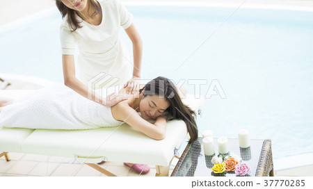 女人度假村埃斯特 女人度假村埃斯特 37770285