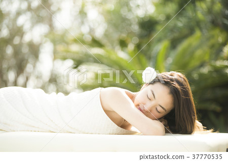 女人度假村埃斯特 37770535