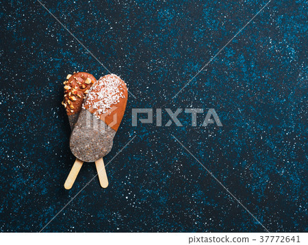 Chia popsicle with chocolate Chia popsicle with chocolate 37772641