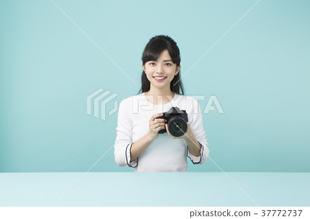 Camera girls 37772737