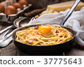 Pasta with bacon, egg and cheese 37775643
