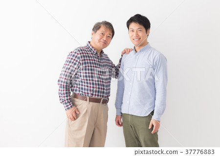 Male and child 37776883