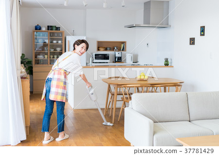 clean up clean up 37781429