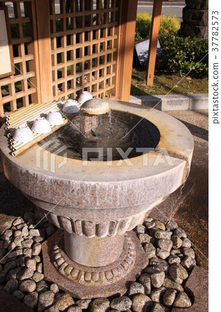 Drinking springs in Kinosaki Onsen Drinking springs in Kinosaki Onsen 37782573