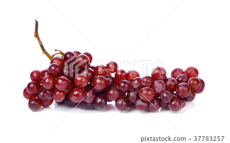 red grape isolated on white background red grape isolated on white background 37783257