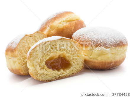 Fresh sufganiyah isolated on white 37784438