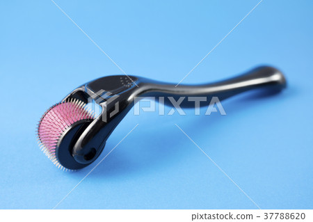 Dermaroller for medical micro needling therapy Dermaroller for medical micro needling therapy 37788620
