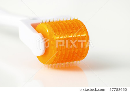 Dermaroller for medical micro needling therapy Dermaroller for medical micro needling therapy 37788660