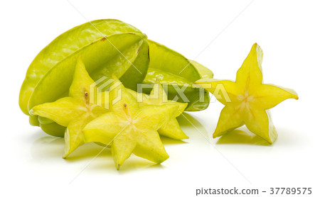 Fresh carambola isolated on white 37789575