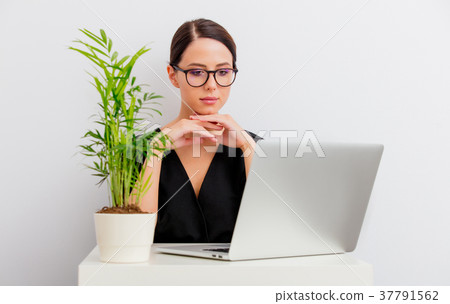 portrait of woman lagom style with laptop 37791562