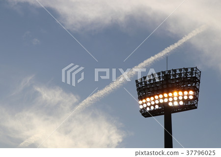 夜間遊戲燈光 37796025