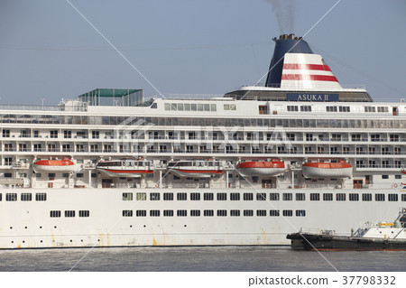 Asuka II停泊在烏山橋 37798332